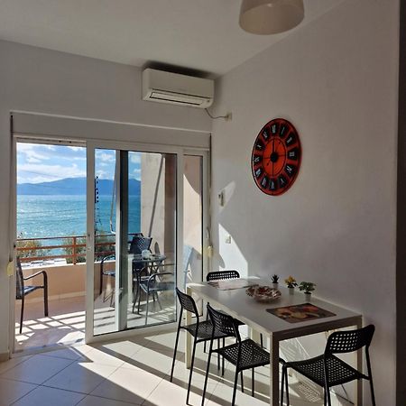 Orange Corner Apartment Sarandë エクステリア 写真