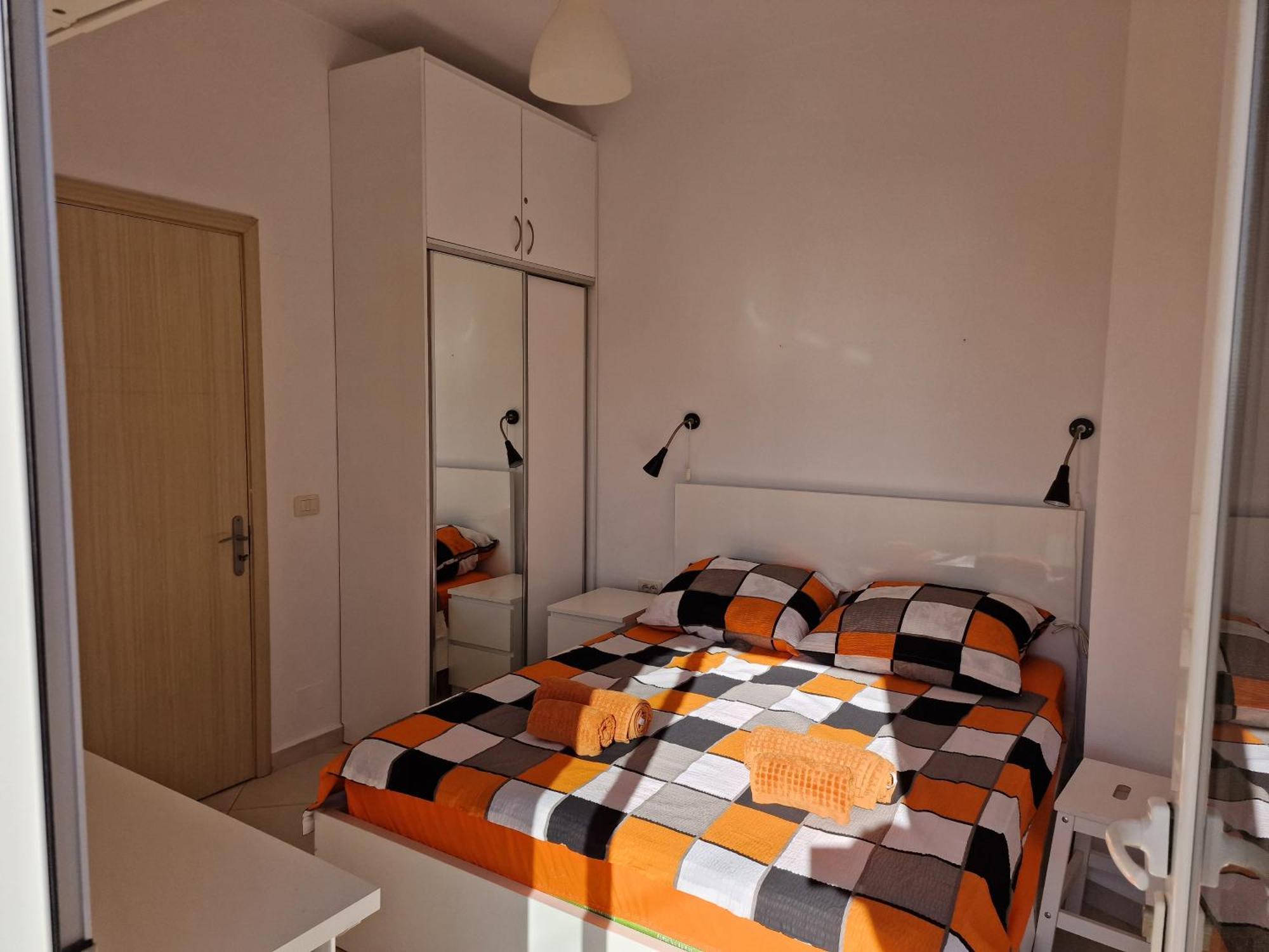 Orange Corner Apartment Sarandë エクステリア 写真