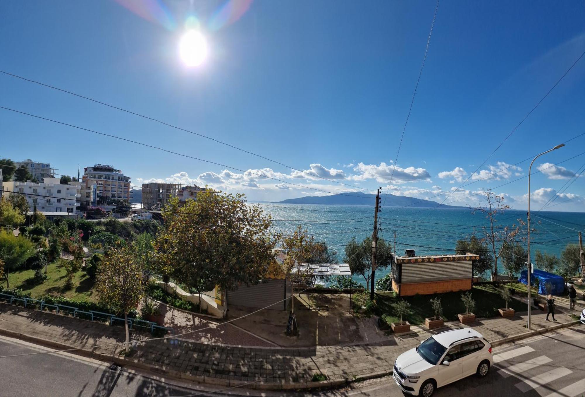 Orange Corner Apartment Sarandë エクステリア 写真