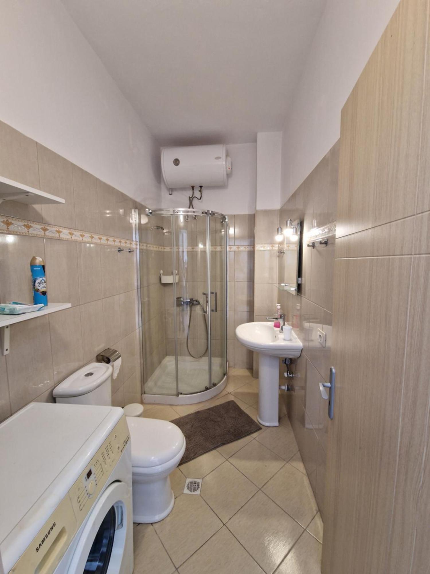 Orange Corner Apartment Sarandë エクステリア 写真