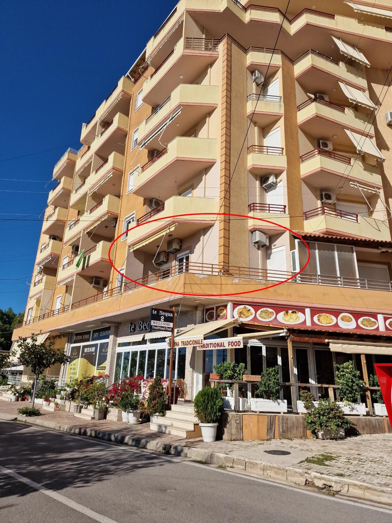 Orange Corner Apartment Sarandë エクステリア 写真