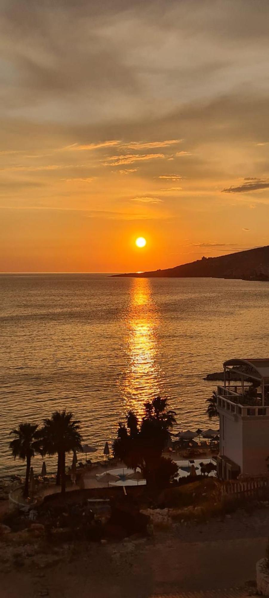 Orange Corner Apartment Sarandë エクステリア 写真