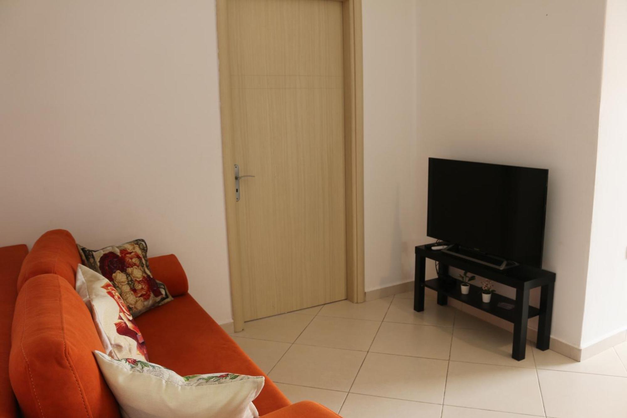 Orange Corner Apartment Sarandë エクステリア 写真